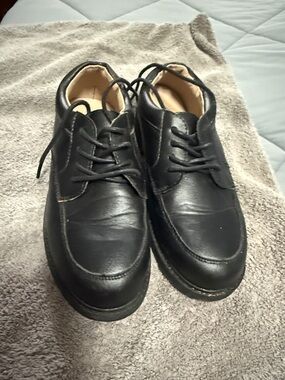 Youth Black Leather Lace-Up Casual Shoes